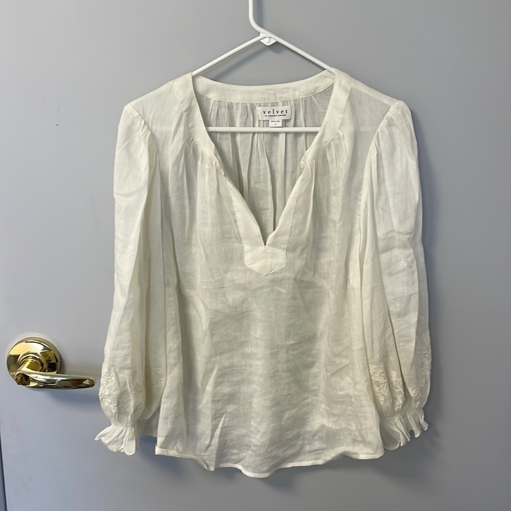 Velvet by Graham and Spencer blouse, size large